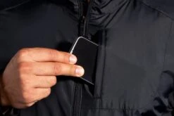 Brooks Men's Fusion Hybrid Jacket (211299) 13 Brooks Men's Fusion Hybrid Jacket (211299) -Sports Equipment 211299 001 D1 Fusion Hybrid Jacket