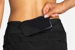 Brooks Women's Chaser 5" Short -Sports Equipment 221465 001 D2 Chaser 5in Short