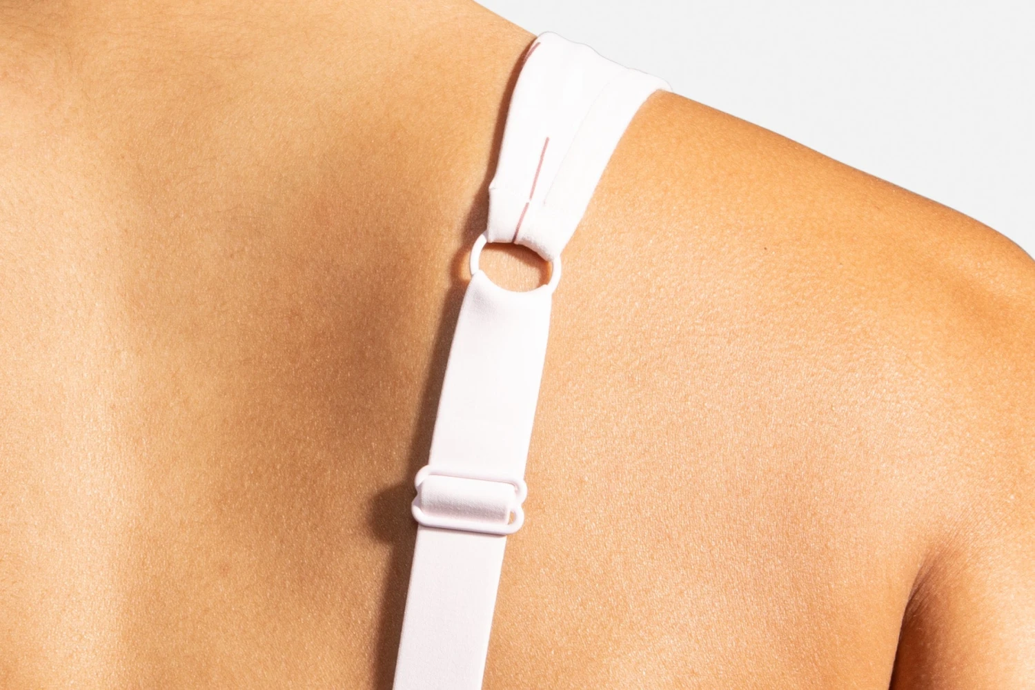 Brooks Women's Drive Convertible Run Bra - Rosewater (350081658) 7 Brooks Women's Drive Convertible Run Bra - Rosewater (350081658) - Image 5