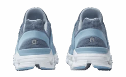 On Running Women's Cloudswift -Sports Equipment SS21CloudswiftLakeSkyWPackShot5