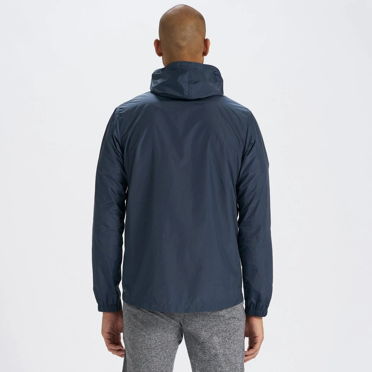 Vuori Men's Daybreak Windbreaker - Indigo (V523IND) 4 Vuori Men's Daybreak Windbreaker - Indigo (V523IND) - Image 2